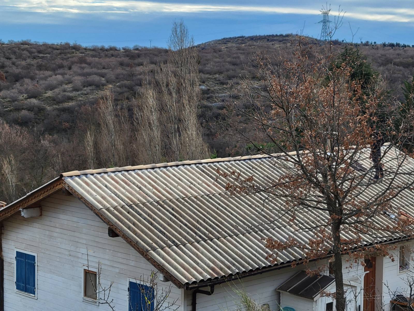 Prix traitement de charpente en bois Le Luc dans le Var