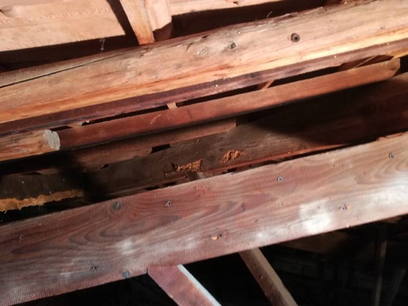 Isolation des combles perdus d'une maison Le Luc dans le Var